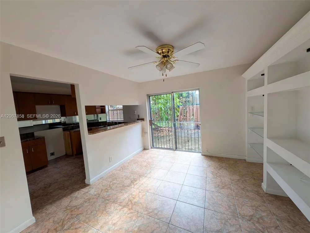 5664 Blueberry Ct #15 Lauderhill, FL 33313