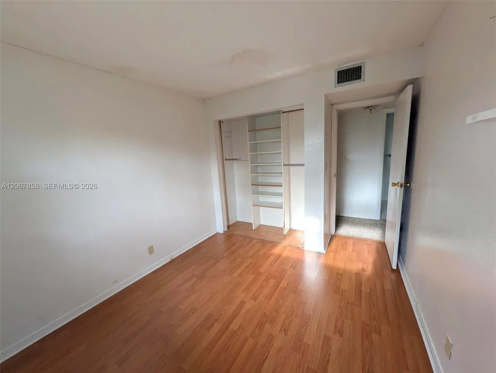 5664 Blueberry Ct #15 Lauderhill, FL 33313