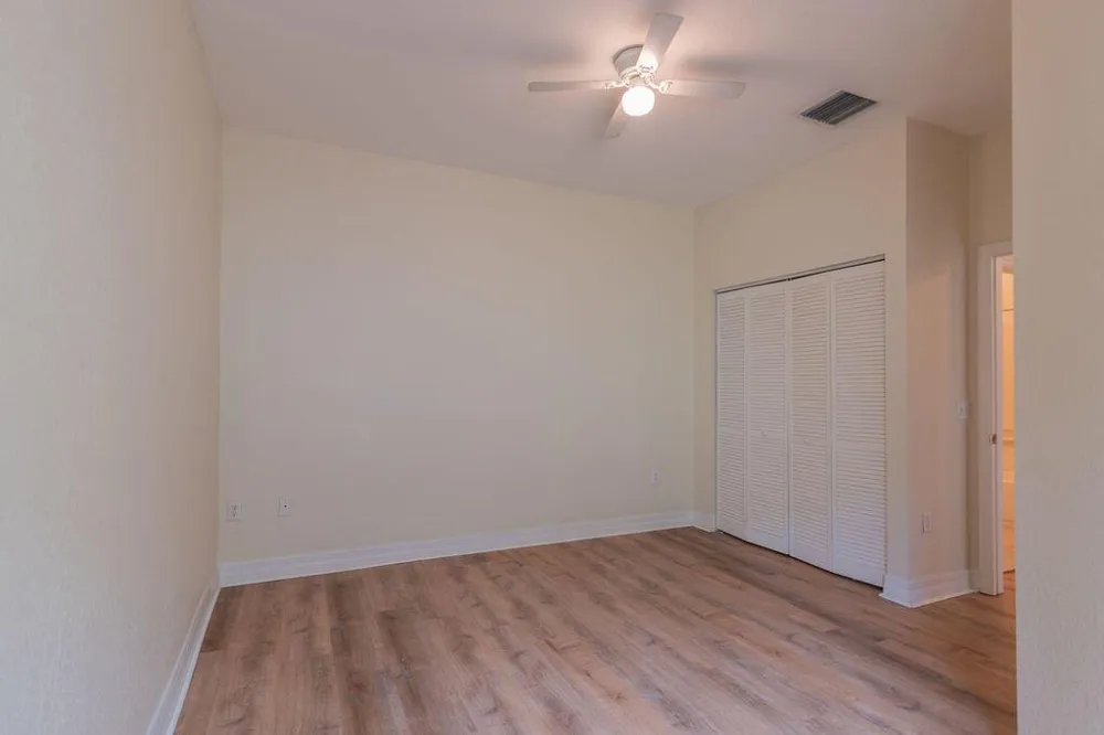 44 SE SEDONA CIRCLE #102 Stuart, FL 34994