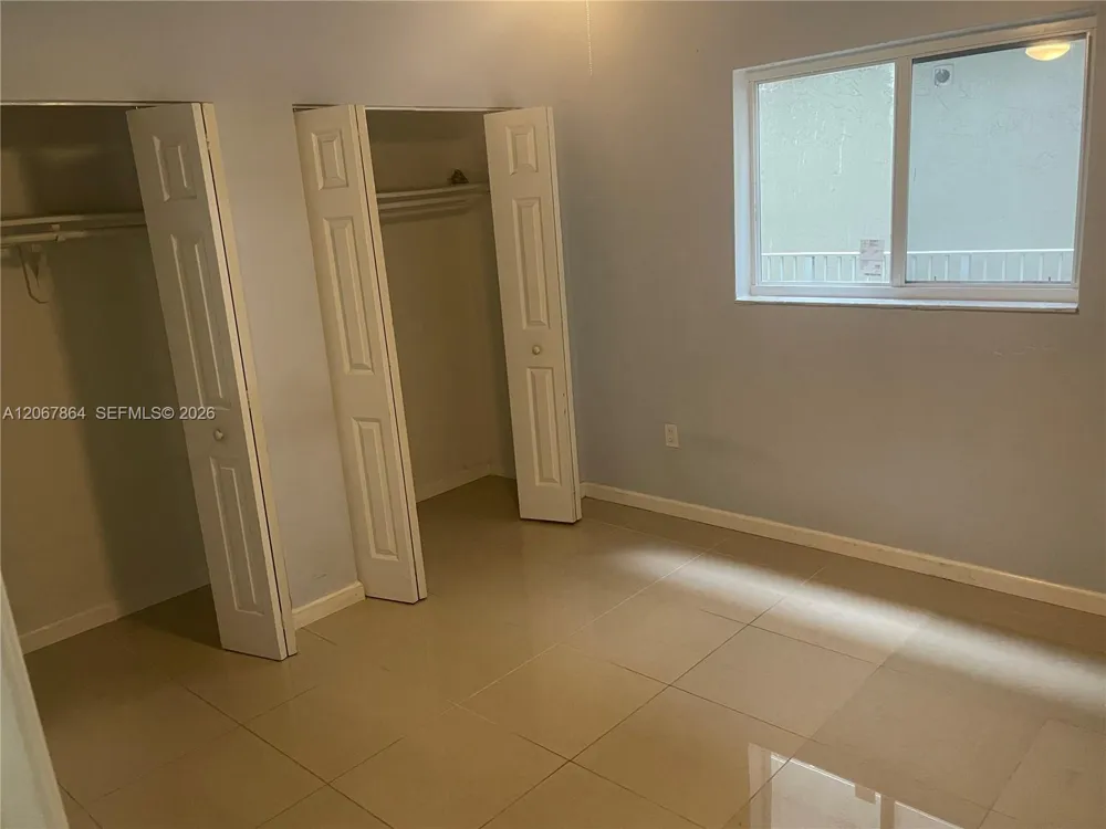 10000 NW 80th Ct #2337 Hialeah Gardens, FL 33016