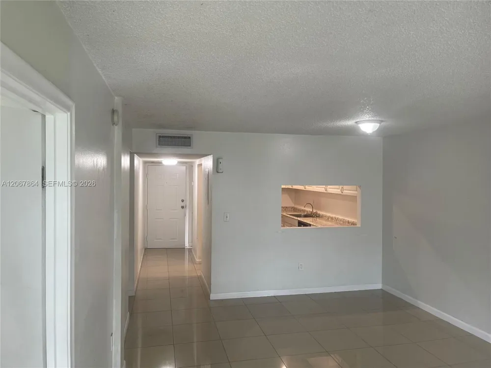 10000 NW 80th Ct #2337 Hialeah Gardens, FL 33016