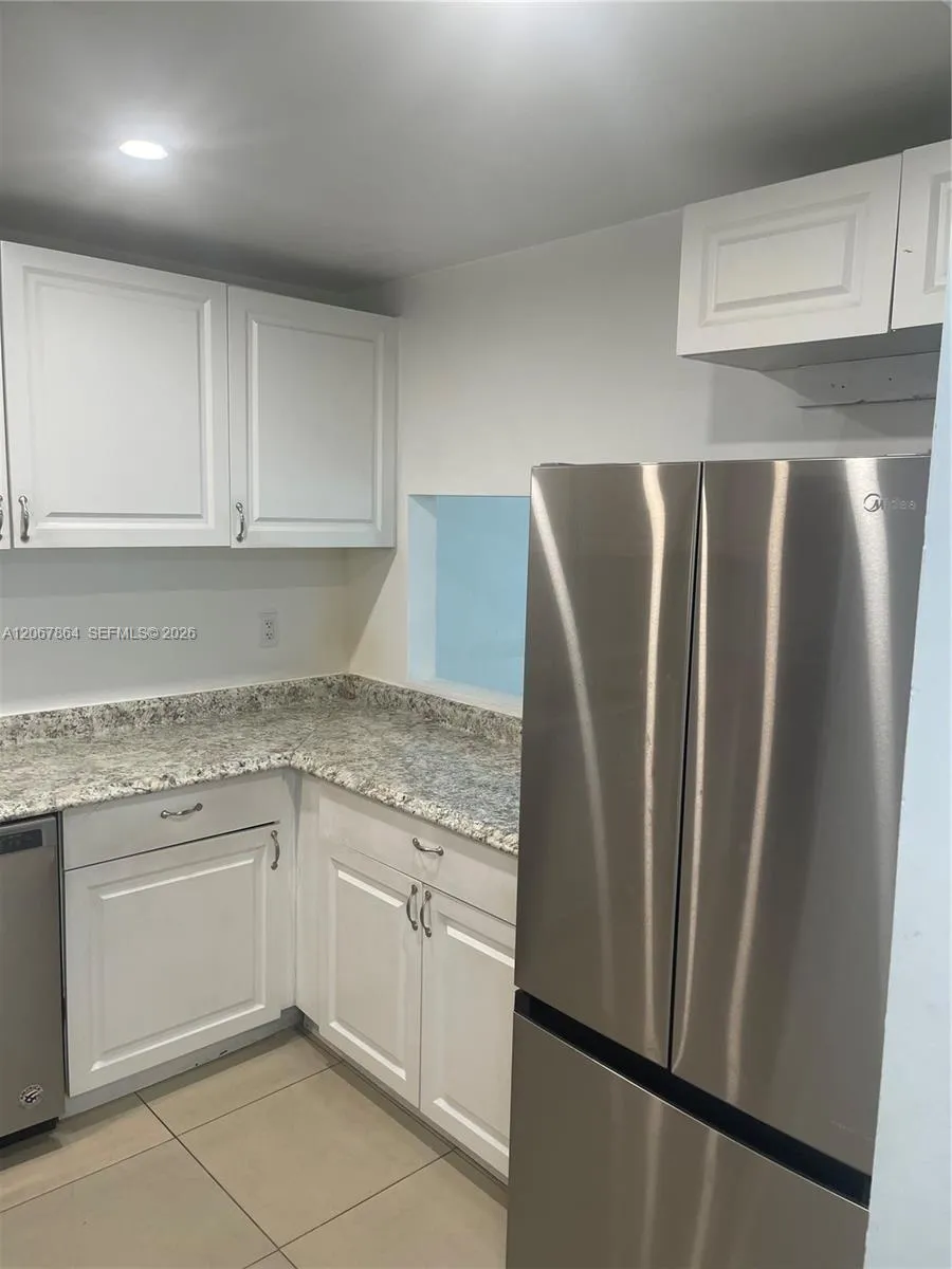 10000 NW 80th Ct #2337 Hialeah Gardens, FL 33016