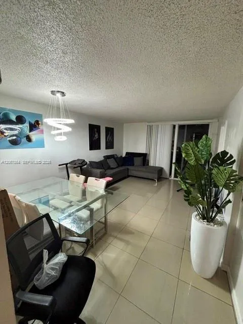 10000 NW 80th Ct #2337 Hialeah Gardens, FL 33016