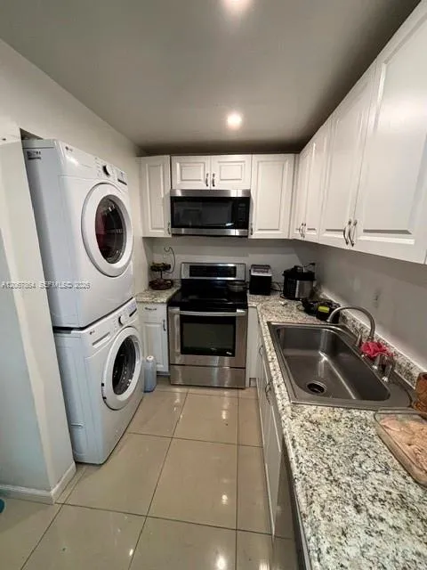 10000 NW 80th Ct #2337 Hialeah Gardens, FL 33016