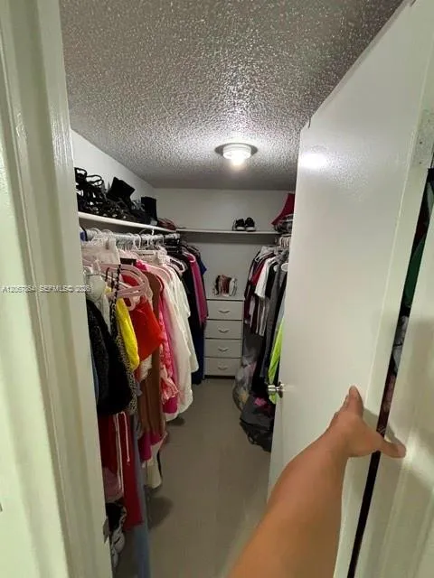 10000 NW 80th Ct #2337 Hialeah Gardens, FL 33016