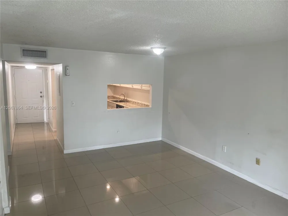 10000 NW 80th Ct #2337 Hialeah Gardens, FL 33016