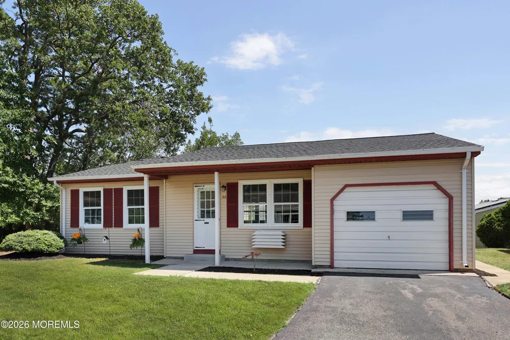 22 Keene Street Whiting, NJ 08759
