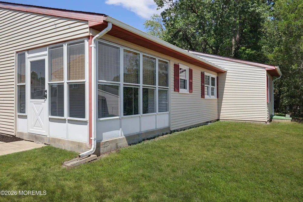 22 Keene Street Whiting, NJ 08759