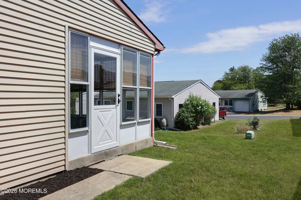 22 Keene Street Whiting, NJ 08759
