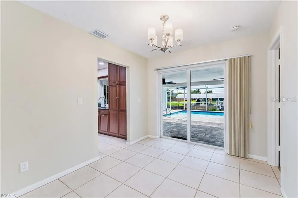 3319 SE 17TH AVENUE Cape Coral, FL 33904