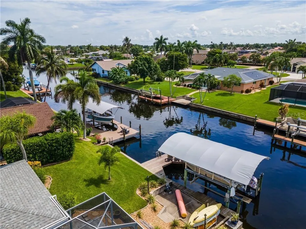 3319 SE 17TH AVENUE Cape Coral, FL 33904