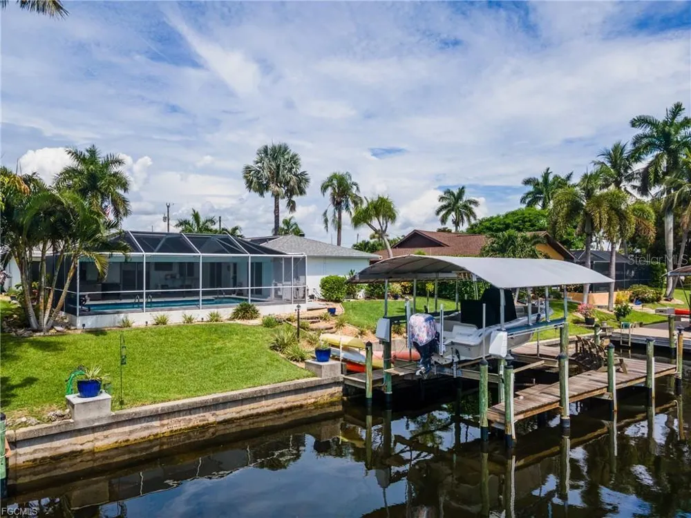 3319 SE 17TH AVENUE Cape Coral, FL 33904