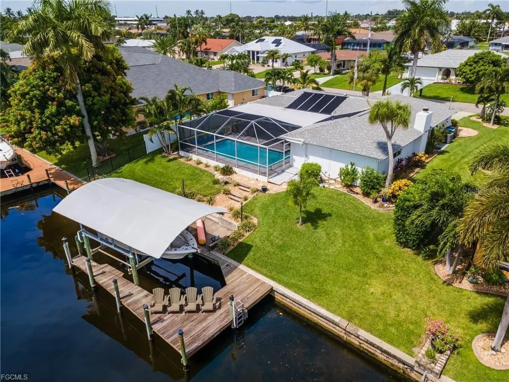 3319 SE 17TH AVENUE Cape Coral, FL 33904