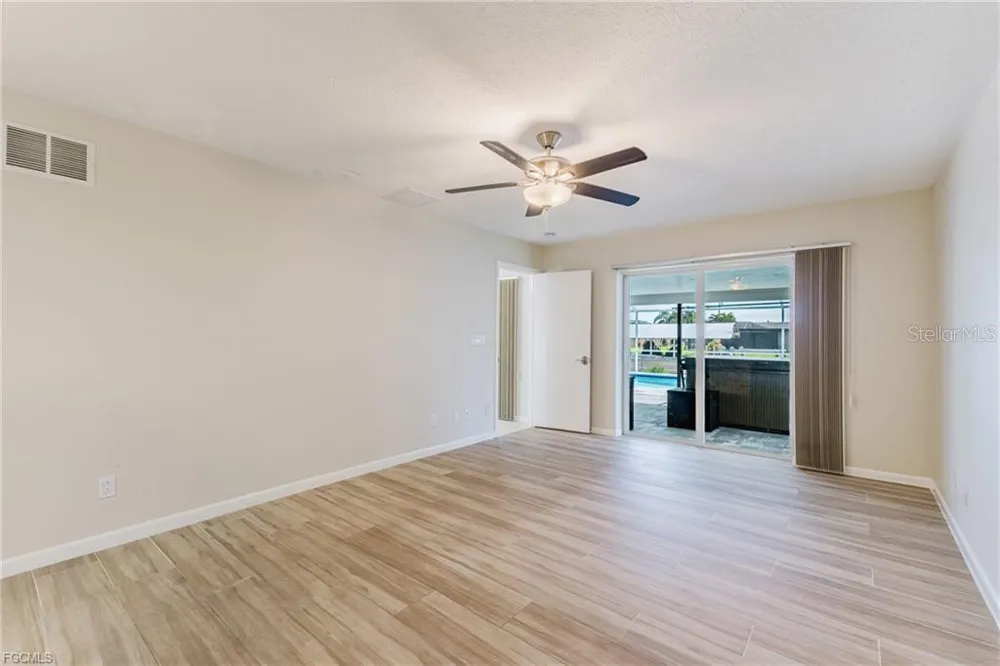 3319 SE 17TH AVENUE Cape Coral, FL 33904