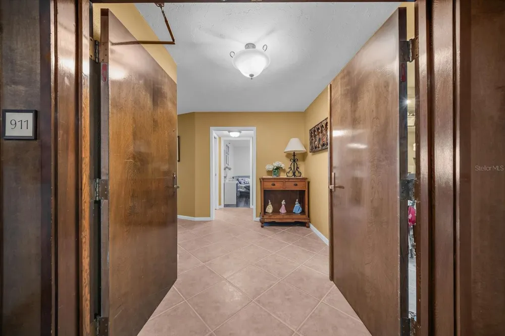 1600 GULF BOULEVARD #911 Clearwater Beach, FL 33767