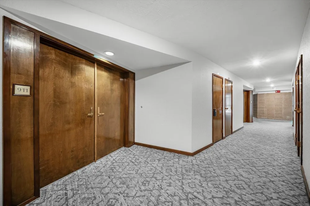 1600 GULF BOULEVARD #911 Clearwater Beach, FL 33767