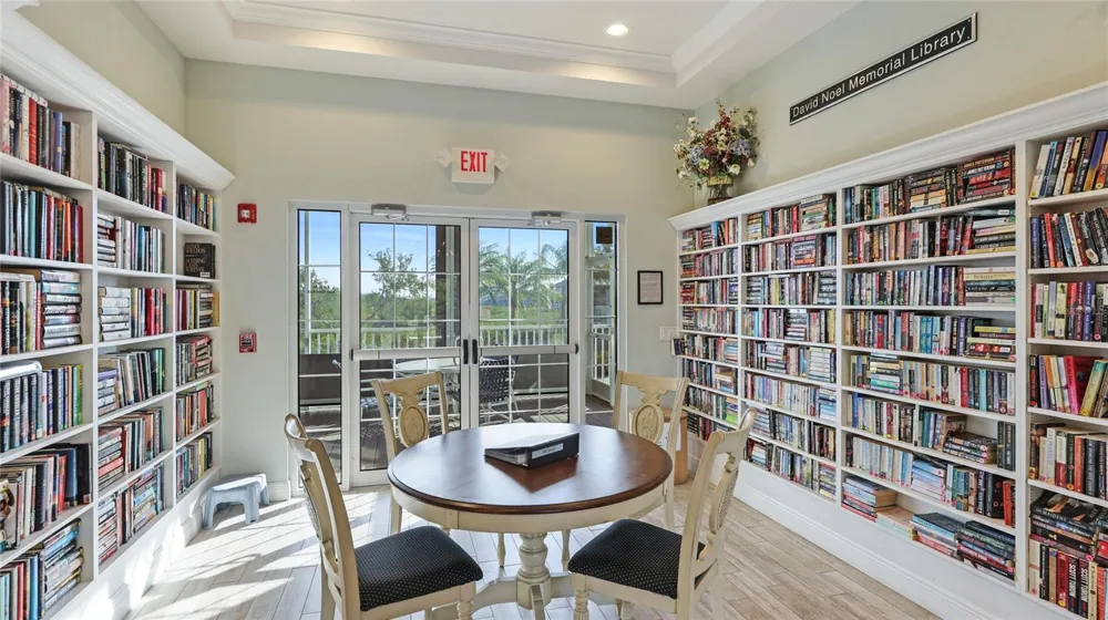 1109 EDGEWATER CIRCLE #1109 Bradenton, FL 34209