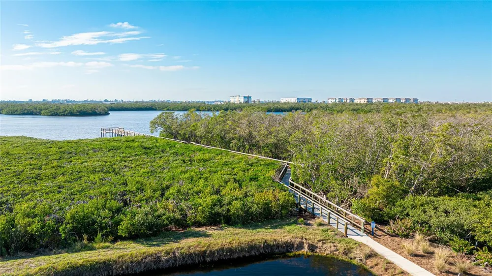 1109 EDGEWATER CIRCLE #1109 Bradenton, FL 34209