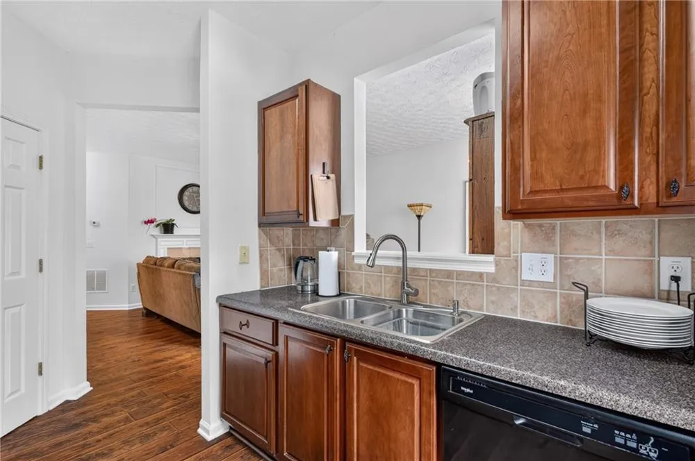 6647 Splashwater Drive Flowery Branch, GA 30542
