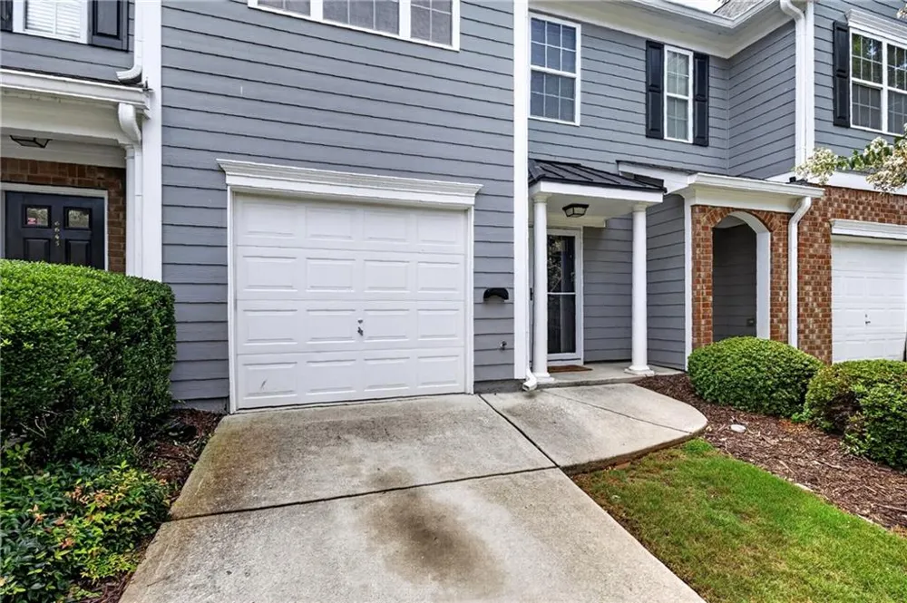 6647 Splashwater Drive Flowery Branch, GA 30542
