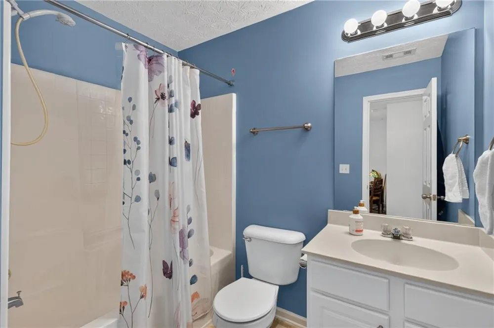 6647 Splashwater Drive Flowery Branch, GA 30542