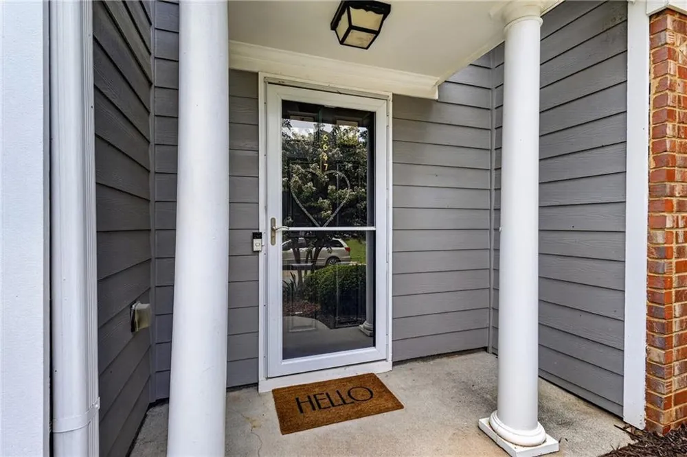 6647 Splashwater Drive Flowery Branch, GA 30542