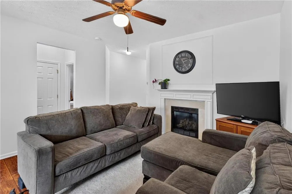 6647 Splashwater Drive Flowery Branch, GA 30542