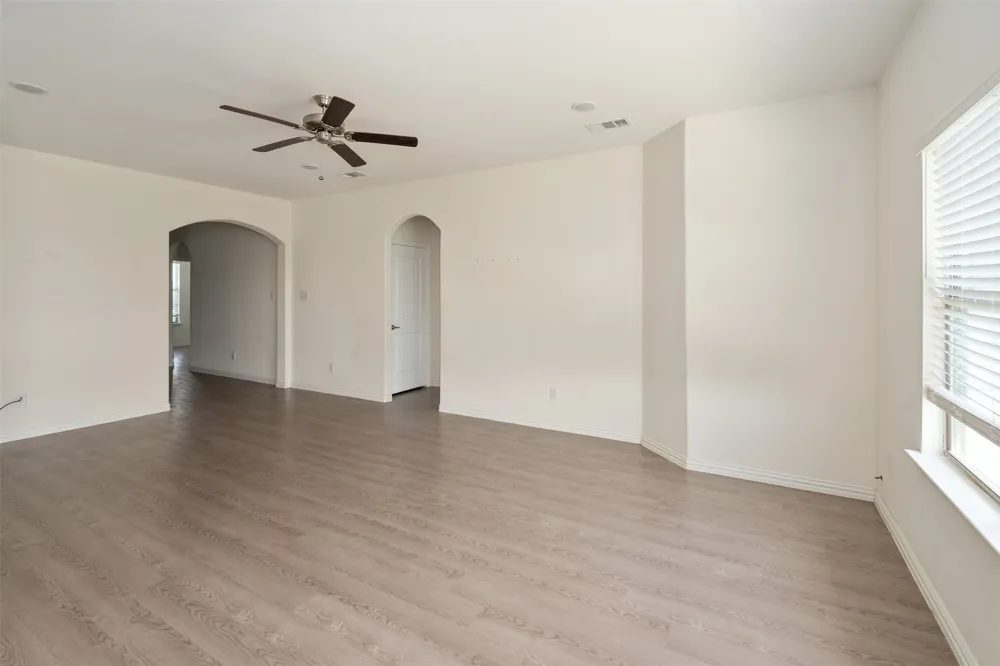 117 Willowbend Loop Mabank, TX 75147