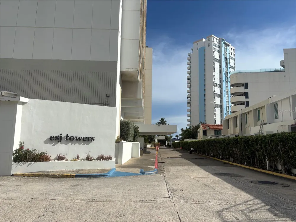 6165 ISLA VERDE AVENUE #1270 Carolina, PR 00979