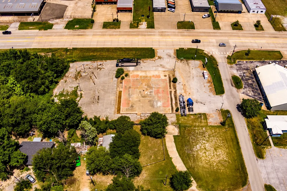 2705 W Main Street Gun Barrel City, TX 75156