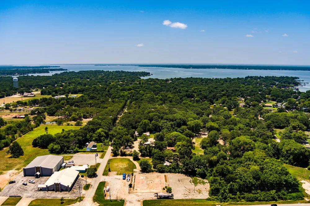 2705 W Main Street Gun Barrel City, TX 75156