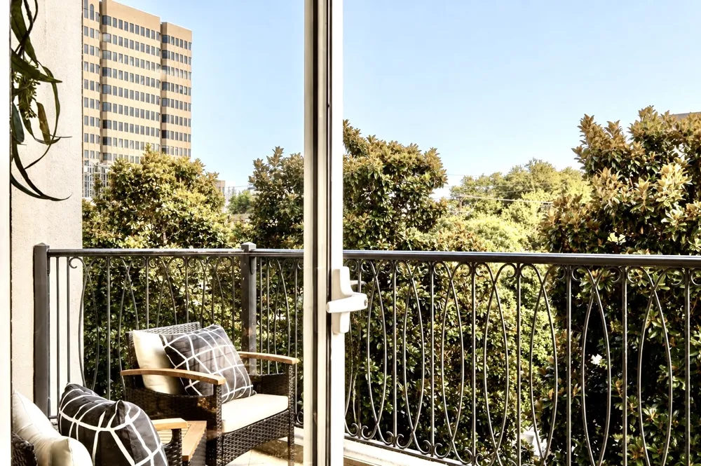 3505 Turtle Creek Boulevard #4F Dallas, TX 75219