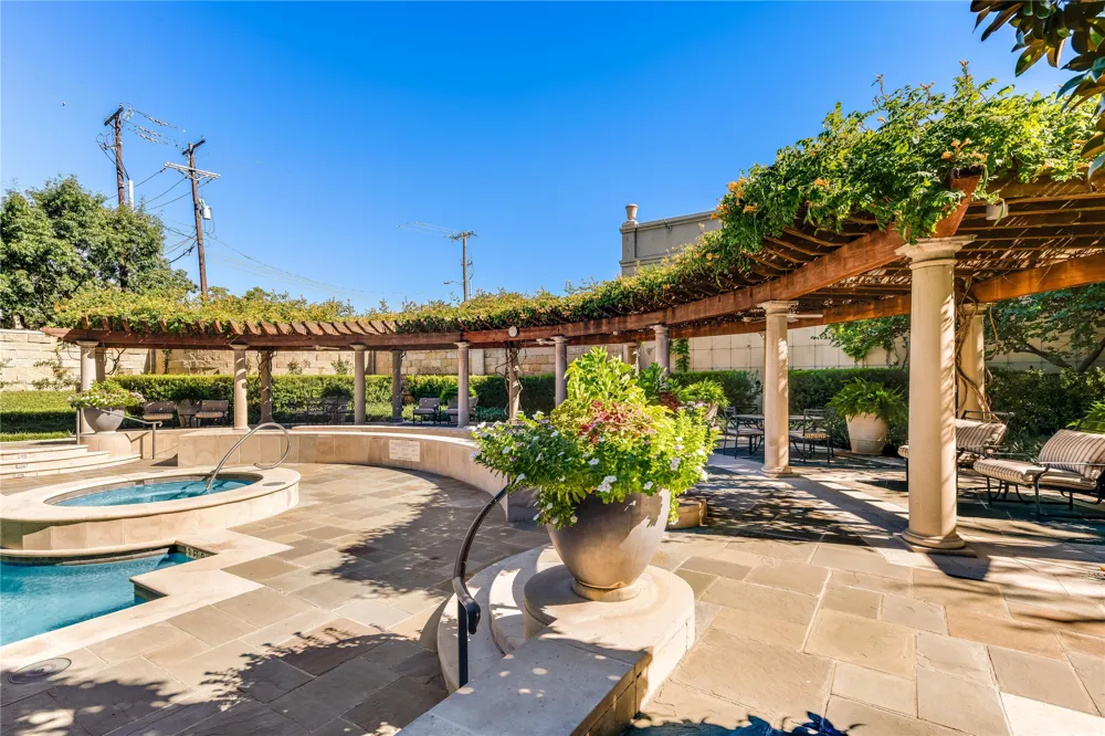 3505 Turtle Creek Boulevard #4F Dallas, TX 75219