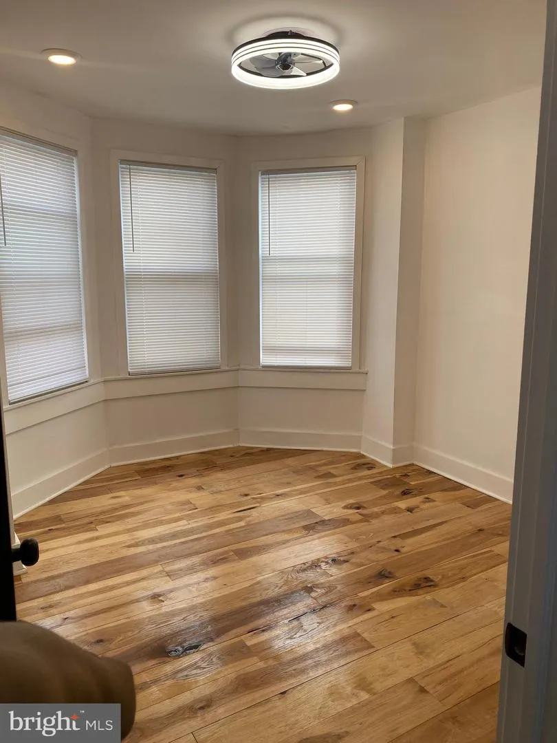 923 LINDLEY AVENUE Philadelphia, PA 19141