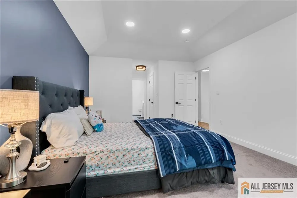 22 Amber Drive Old Bridge, NJ 08857