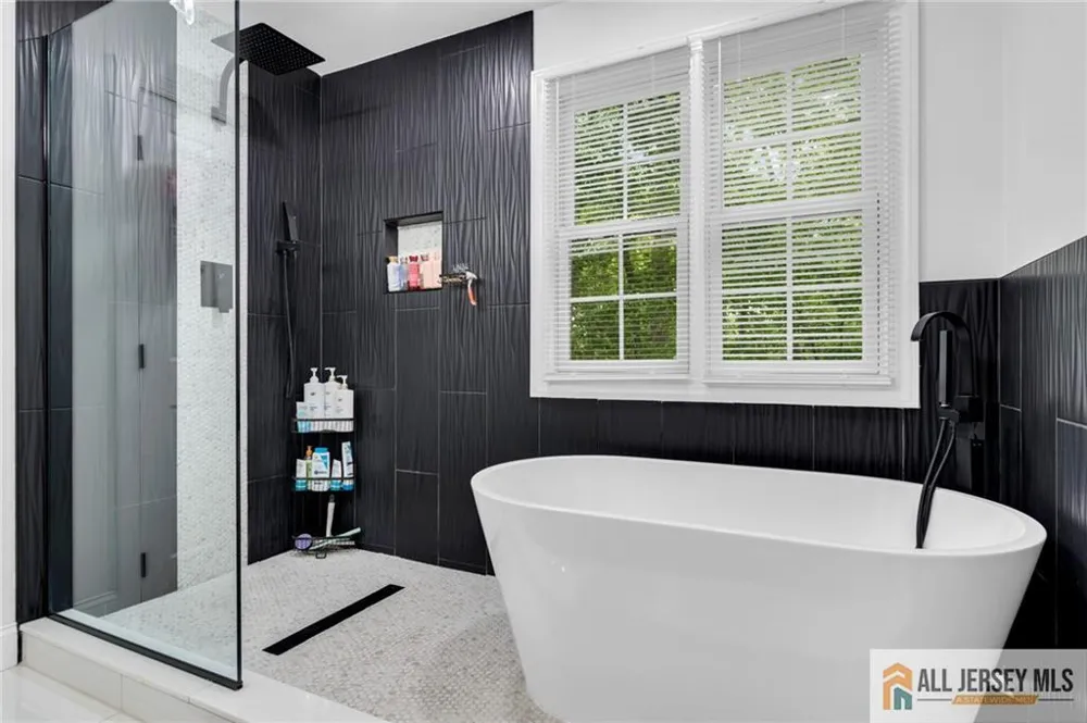22 Amber Drive Old Bridge, NJ 08857