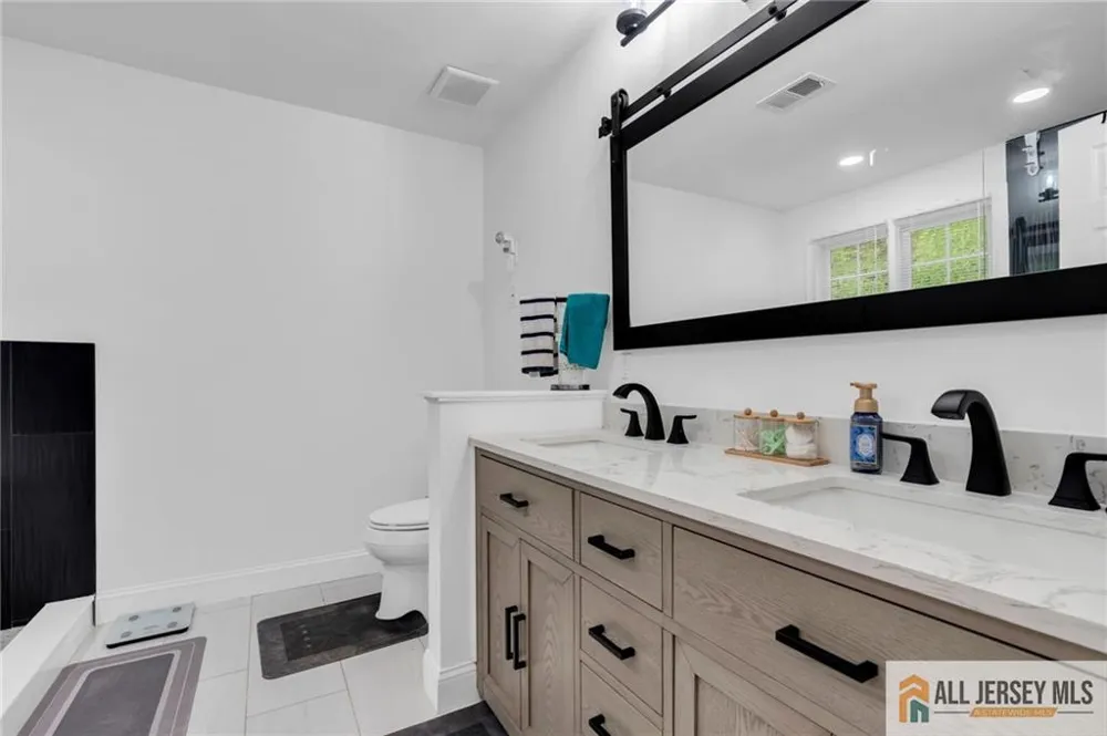 22 Amber Drive Old Bridge, NJ 08857