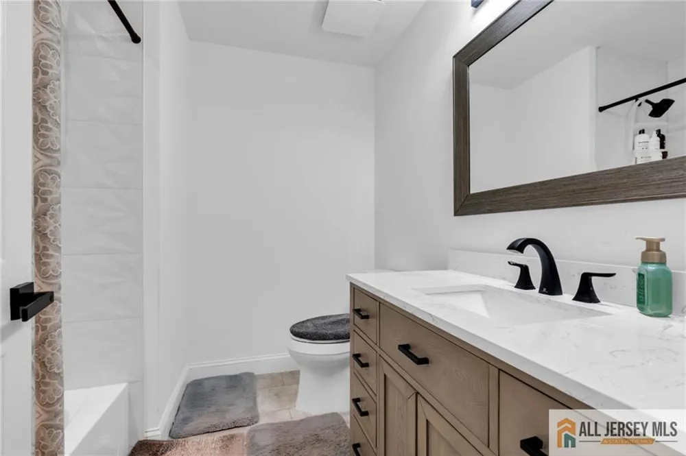22 Amber Drive Old Bridge, NJ 08857