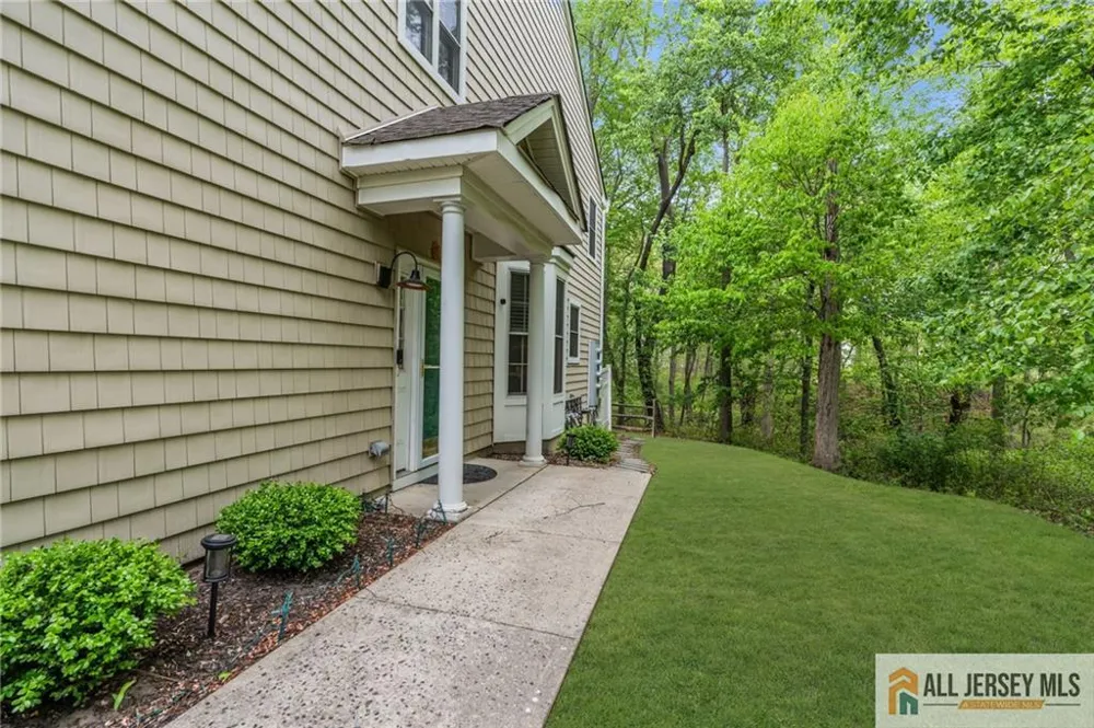 22 Amber Drive Old Bridge, NJ 08857