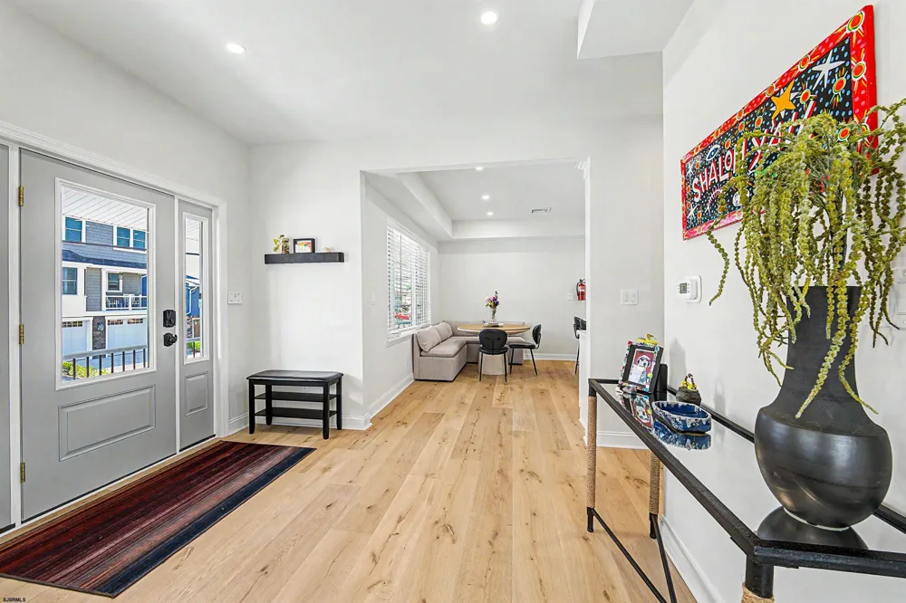 129 N New Haven Ave Ventnor, NJ 08406