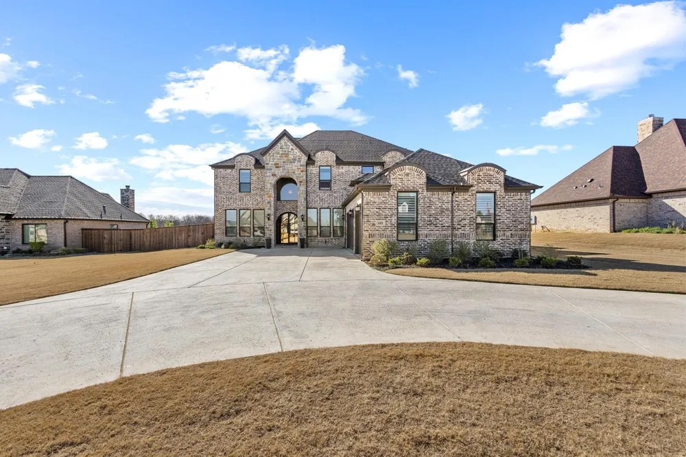 105 Shawnee Trail Pottsboro, TX 75076