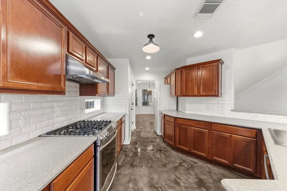 2609 Los Alamos Circle Deer Park, TX 77536