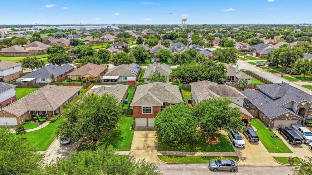2609 Los Alamos Circle Deer Park, TX 77536
