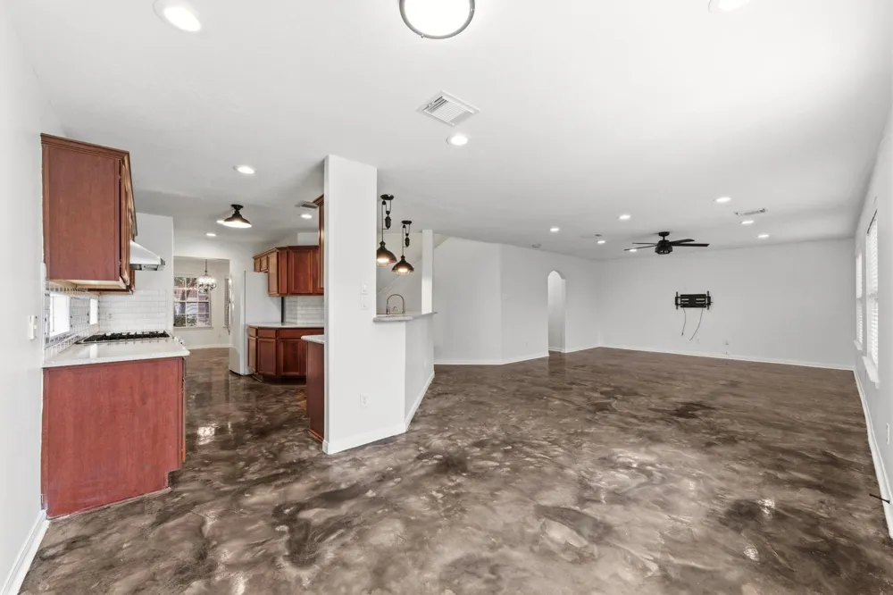2609 Los Alamos Circle Deer Park, TX 77536