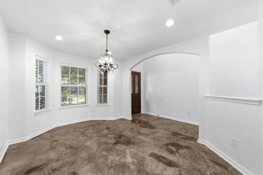 2609 Los Alamos Circle Deer Park, TX 77536