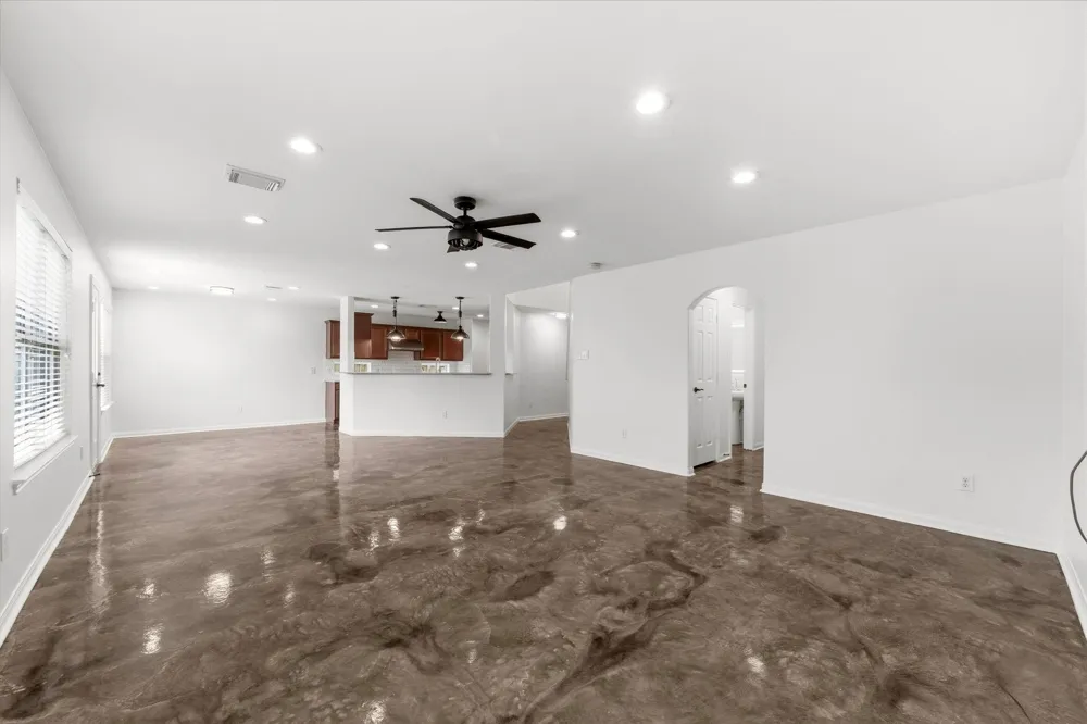 2609 Los Alamos Circle Deer Park, TX 77536