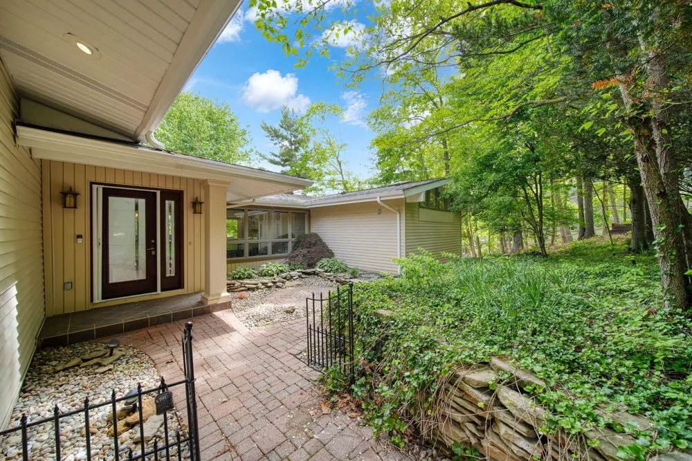 11901 Killarny Circle Jerome, MI 49249