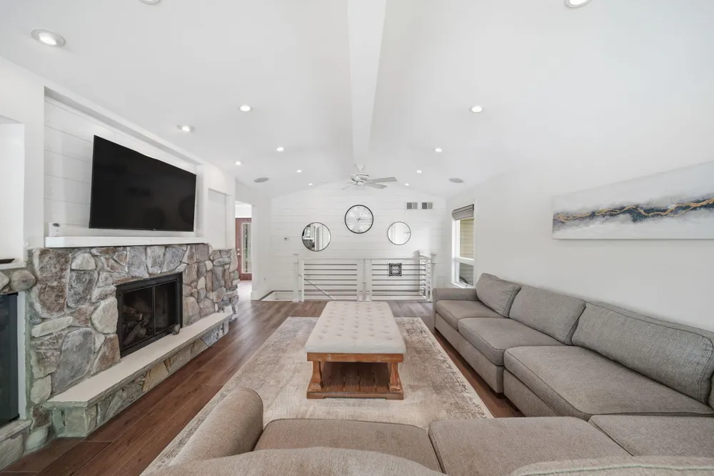 11901 Killarny Circle Jerome, MI 49249