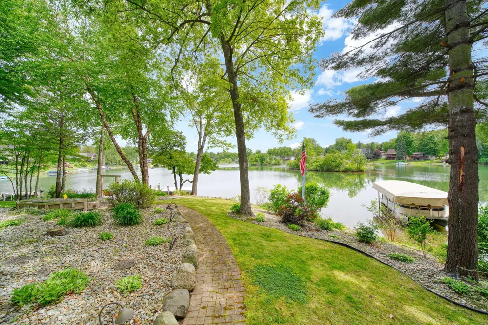 11901 Killarny Circle Jerome, MI 49249