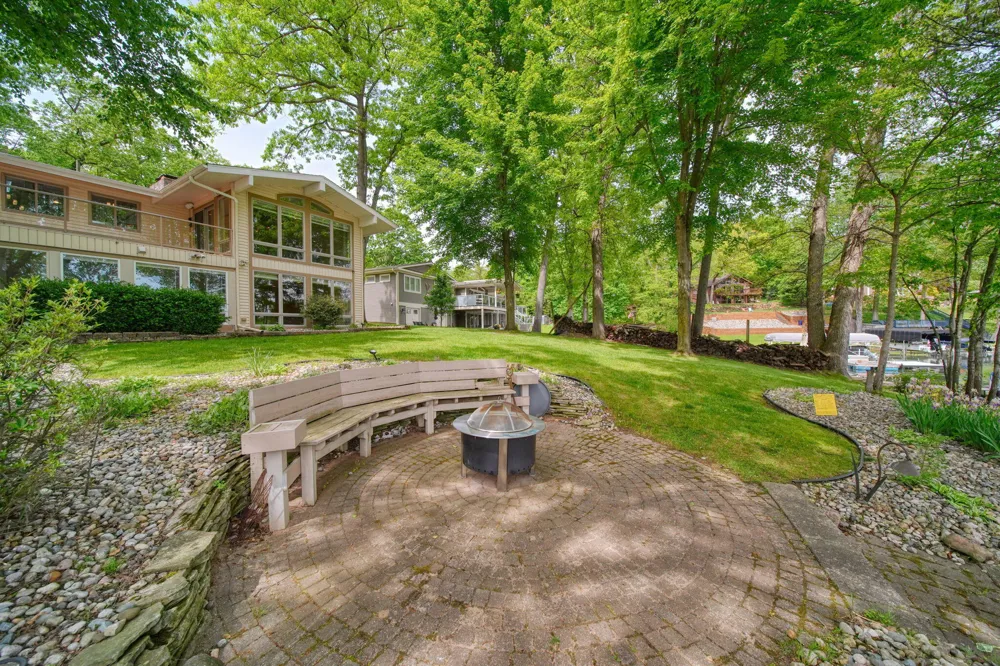 11901 Killarny Circle Jerome, MI 49249